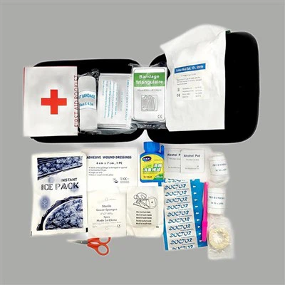 Trousse de premiers soins à domicile de base